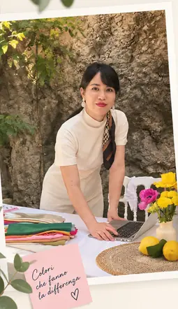Valentina sorridente durante una consulenza all'aperto